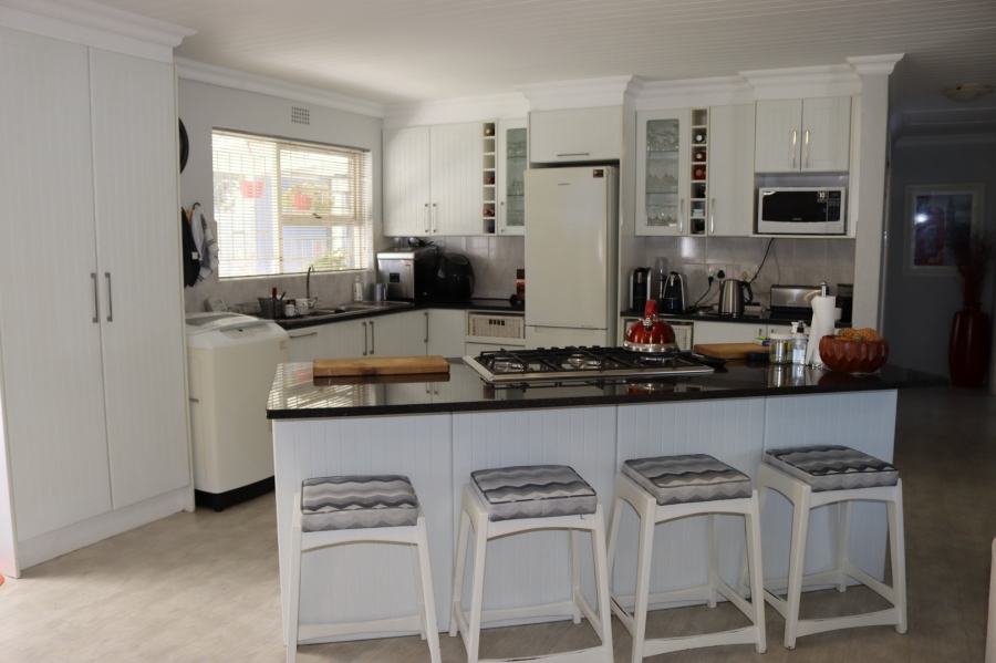 3 Bedroom Property for Sale in Kleinmond Western Cape